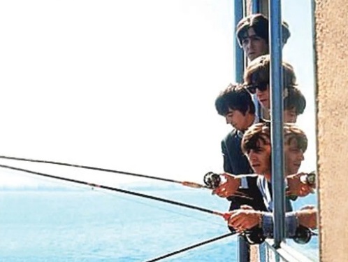 Alaskan Way é sede de píeres históricos em Seattle Foto Reprodução do site do hotel The Edgewater